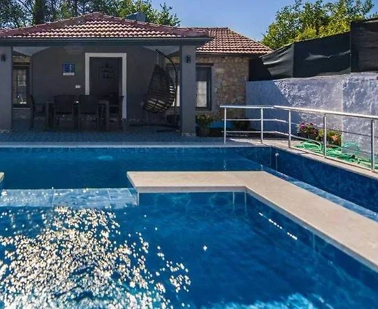 Fethiye Kayaköy'de Enfes Doğada, Özel Havuzlu, Jakuzili Kiralık Villa - 1