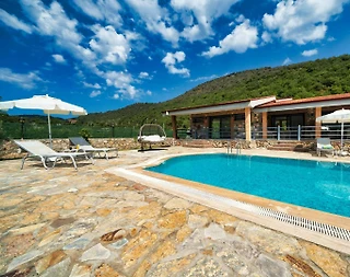 Fethiye Kayaköy'de Eşsiz Doğada, Özel Havuzlu, Kiralık Lüks Villa - 4