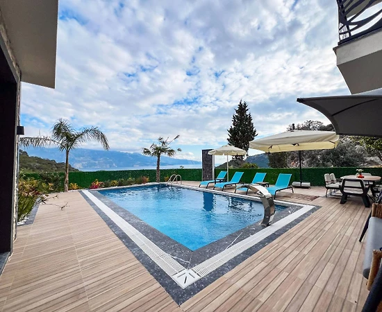 Fethiye Kayaköy’de Geniş Ailelere Uygun, Özel Havuzlu, 3+1 Villa - 1