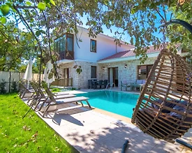Fethiye Kayaköy'de Geniş Alanlara Sahip, Özel Havuzlu, 4+1 Villa - 3