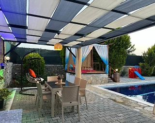 Muğla Fethiye'de Geniş Bahçeli, Özel Havuzlu, 4 Kişilik Villa - 5