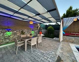 Muğla Fethiye'de Geniş Bahçeli, Özel Havuzlu, 4 Kişilik Villa - 4