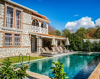 Fethiye Kayaköy'de Geniş Bahçe İçerisinde, Özel Havuzlu, Taş Villa - 1
