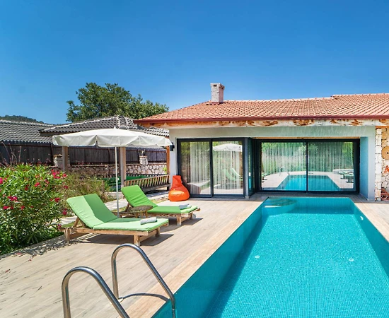 Fethiye Kayaköy'de Geniş Bahçeli, Özel Havuzlu, 4 Kişilik Villa - 1
