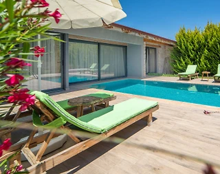 Fethiye Kayaköy'de Geniş Bahçeli, Özel Havuzlu, 4 Kişilik Villa - 4
