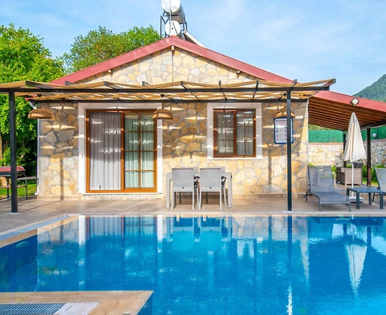 Fethiye Kayaköy'de Korunaklı, Özel Havuzlu, Konforlu Villa - 1
