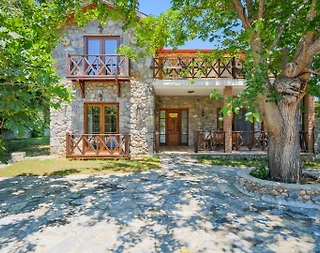 Fethiye Kayaköy'de Muhteşem Bahçe İçerisinde, Özel Havuzlu, Taş Villa - 2