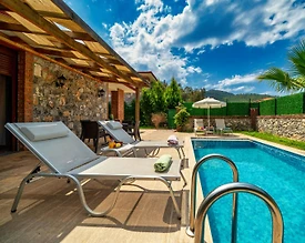 Fethiye Kayaköy'de Muhteşem Doğada, Özel Havuzlu, Konforlu Kiralık Villa - 2