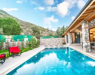 Fethiye Kayaköy'de Taş Mimarili, Özel Havuzlu, Konforlu Villa - 1