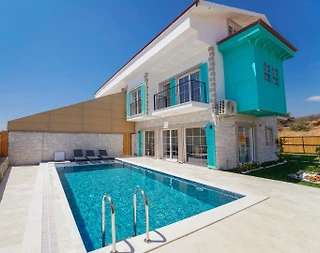 Muğla Seydikemer'de Geniş Ailelere Uygun, Özel Havuzlu, Şık Villa - 2