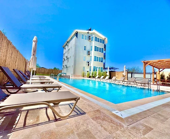 Fethiye Menteşeoğlu'nda Elverişli Konumda, Ortak Havuzlu, 1+1 Daire - 1