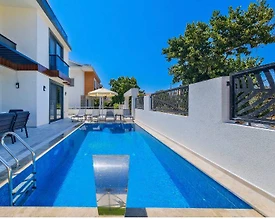 Muğla Fethiye'de Merkeze Yakın, Özel Havuzlu, Tatil Villası - 2
