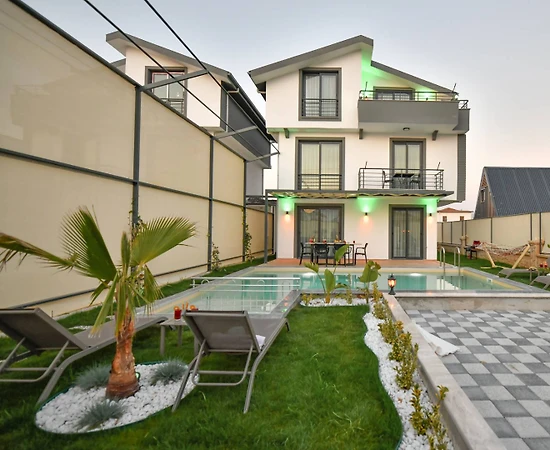 Fethiye Karaçulha'da Kalabalık Ailelere Uygun, Özel Havuzlu, Kiralık Villa - 1