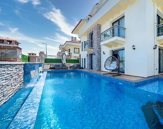 Fethiye Akarca'da Elverişli Konumda, Özel Havuzlu, Konforlu Villa - 1