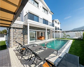 Fethiye Karaçulha'da Bahçe İçerisinde, Özel Havuzlu, Lüks Villa - 3