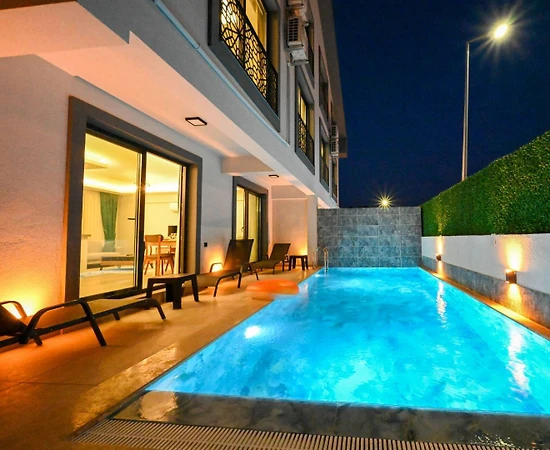 Fethiye Babataşı'nda 6 Kişi Kapasiteli, Özel Havuzlu, Kiralık Villa - 1