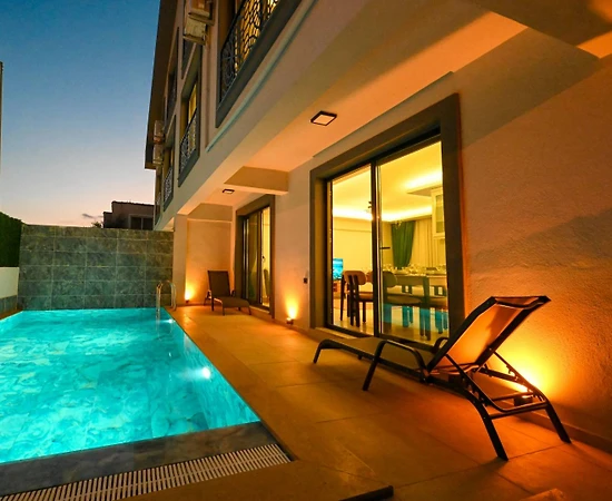 Fethiye Babataşı'nda Şehrin Kalbinde, Özel Havuzlu, Kiralık Villa - 1