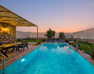 Fethiye Menteşoğlu'nda Minimalist Tasarımlı, Özel Havuzlu, Taş Villa - 4