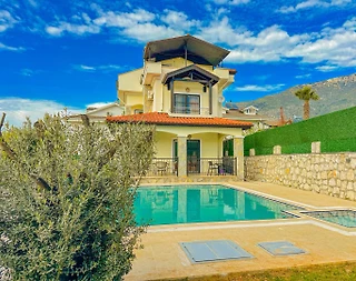 Fethiye Ölüdeniz'de Merkeze Yakın, Özel Havuzlu, 3+1 Villa - 5