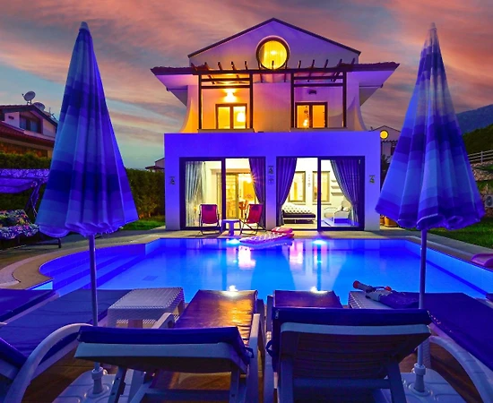 Fethiye Ölüdeniz'de Büyük Ailelere Uygun, Özel Havuzlu, Konforlu Villa - 1