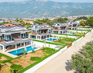 Fethiye Ölüdeniz'de Kalabalık Gruplara Uygun, Özel Havuzlu, Şık Villa - 1