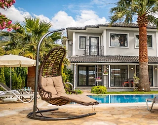 Fethiye Ölüdeniz'de Geniş Bahçeli, Özel Havuzlu 4+1 Lüks Villa - 3