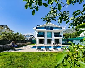 Fethiye Ölüdeniz'de Geniş Bahçeli, Özel Havuzlu, Lüks Villa - 2