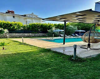 Fethiye Ölüdeniz'de Yemyeşil Bahçeli, Özel Havuzlu, Modern Villa - 4