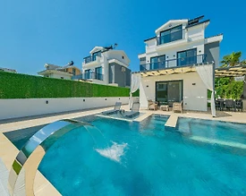 Fethiye Ölüdeniz'de Elverişli Konumda, Özel Havuzlu, Konforlu Villa - 3