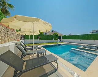 Fethiye Ölüdeniz'de Elverişli Konumda, Özel Havuzlu, Konforlu Villa - 5