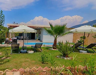 Fethiye Ölüdeniz'de Yemyeşil Bahçeli, Özel Havuzlu, 2+1 Villa - 1