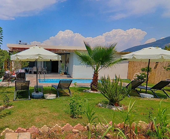 Fethiye Ölüdeniz'de Yemyeşil Bahçeli, Özel Havuzlu, 2+1 Villa - 1