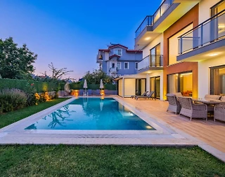 Fethiye Ölüdeniz'de Elverişli Konumda, Özel Havuzlu, Modern Villa - 5