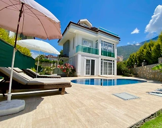 Fethiye Ölüdeniz'de Merkeze Yakın Konumda, Özel Havuzlu, Kiralık Villa - 3