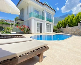 Fethiye Ölüdeniz'de Merkeze Yakın Konumda, Özel Havuzlu, Kiralık Villa - 2