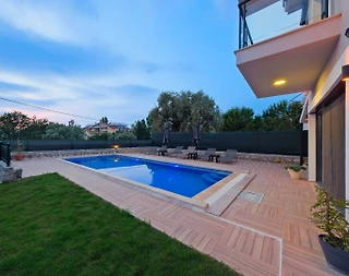 Fethiye Ölüdeniz'de Geniş Alanlara Sahip, Özel Havuzlu, Şık Villa - 5