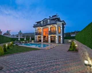 Fethiye Ölüdeniz'de Nezih Konumda, Özel Havuzlu, Lüks Villa - 3