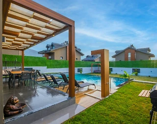 Fethiye'de Modern Tasarımlı, Yetişkin ve Çocuk Havuzlu, 4+1 Villa - 5
