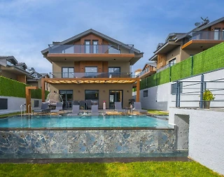 Fethiye Ölüdeniz'de Geniş Ailelere Uygun, Özel Havuzlu, Tatil Villası - 1