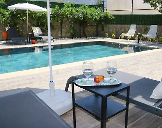 Fethiye Ölüdeniz'de Yemyeşil Bahçeli, Özel Havuzlu, 5 Kişilik Villa - 3