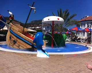 Fethiye Ölüdeniz'de Aquaparklı Tesiste, Ortak Havuzlu, Lüks Suit - 4