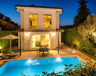 Fethiye Ölüdeniz'de Sakin Konumda, Özel Havuzlu, Ferah Villa - 1