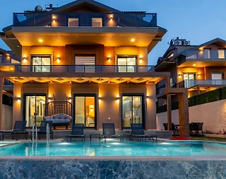 Fethiye Ölüdeniz'de Çocuklu Ailelere Uygun, Özel Havuzlu, Lüks Villa - 2