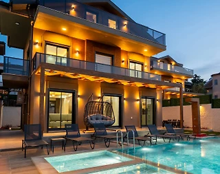Fethiye Ölüdeniz'de Çocuklu Ailelere Uygun, Özel Havuzlu, Lüks Villa - 3