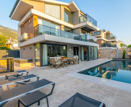 Fethiye Ölüdeniz'de Çocuklu Ailelere Uygun, Özel Havuzlu, Lüks Villa - 1