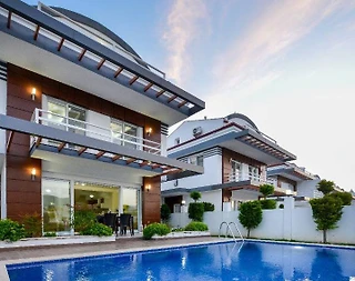 Fethiye Ölüdeniz'de Denize Yakın Konumda, Özel Havuzlu, Modern Villa - 2