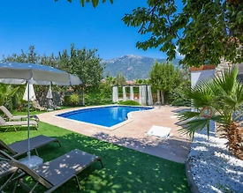 Fethiye Ölüdeniz'de Doğa İçerisinde, Özel Havuzlu, Bahçeli Villa - 2