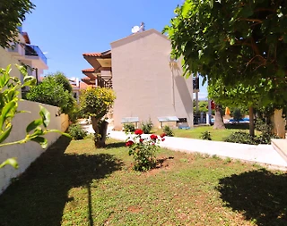Fethiye Ölüdeniz'de Doğa İle İç İçe, Ortak Havuzlu, Konforlu Villa - 2