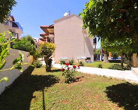 Fethiye Ölüdeniz'de Doğa İle İç İçe, Ortak Havuzlu, Konforlu Villa - 2