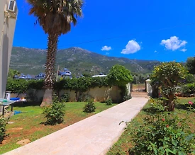 Fethiye Ölüdeniz'de Doğa İle İç İçe, Ortak Havuzlu, Konforlu Villa - 3
